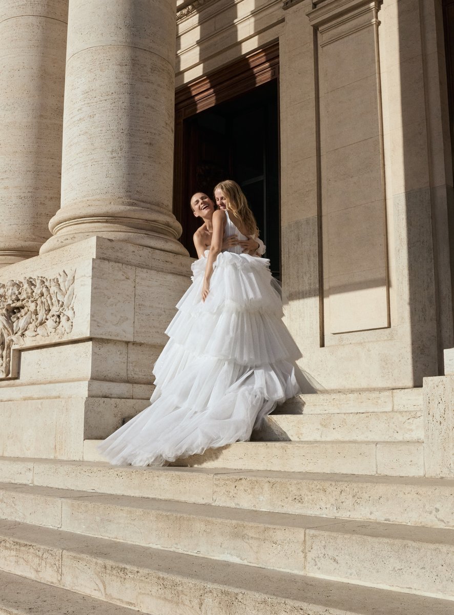Kotapska wedding attire